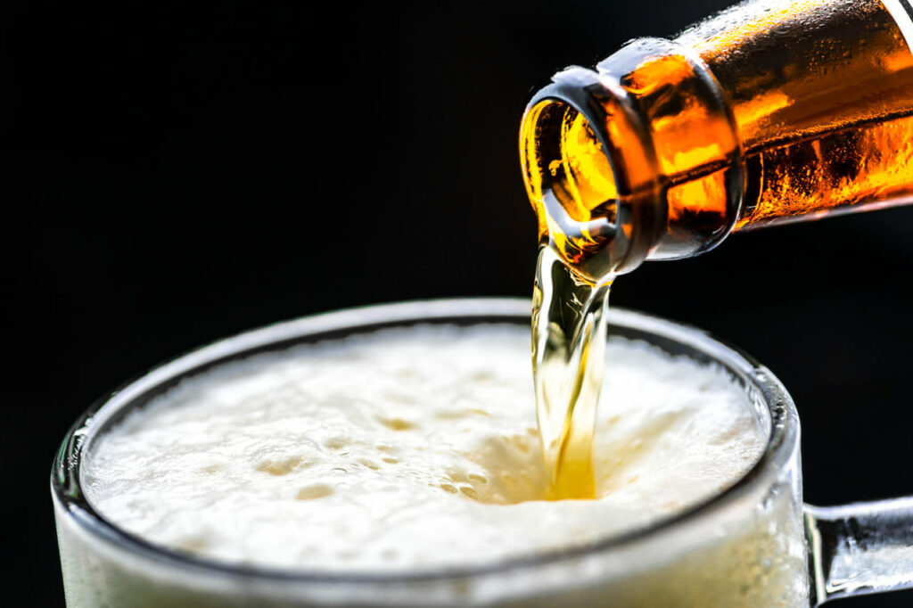 Dia Internacional da Cerveja: descubra a história, os segredos e como apreciar essa bebida milenar